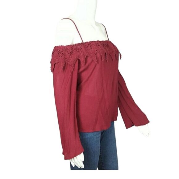 AMBIANCE Women's Spaghetti Strap Cold Shoulder Burgundy top - Picture 1 of 5